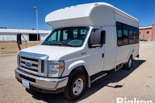 2013 Ford E-450
