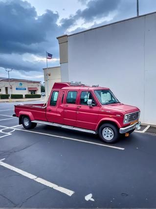 1987 Ford E-350 Econoline Club Wagon