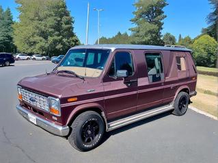 1986 Ford E-150 Econoline Club Wagon