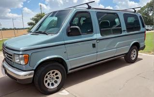 1993 Ford E-150 Econoline Club Wagon